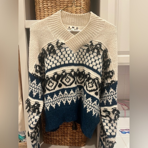 AMO Women's alpaca fringe pullover suéter - Picture 1 of 6